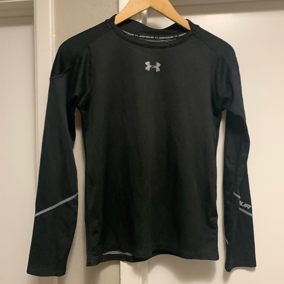 Nice under armor cool gear shirt - Picture 2 of 3
